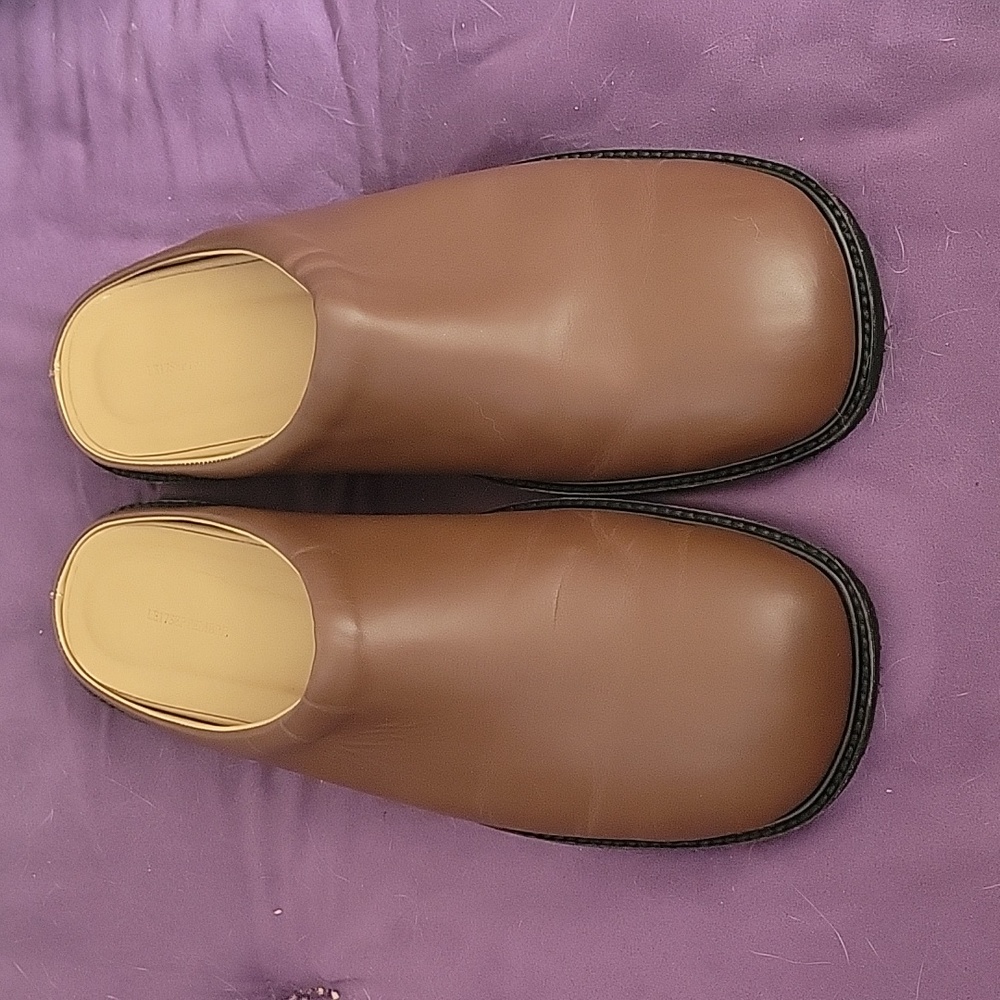 Men's Le Septembre 17 Brown Leather Slippers / Mules / Clogs w/ Vibram Soles!